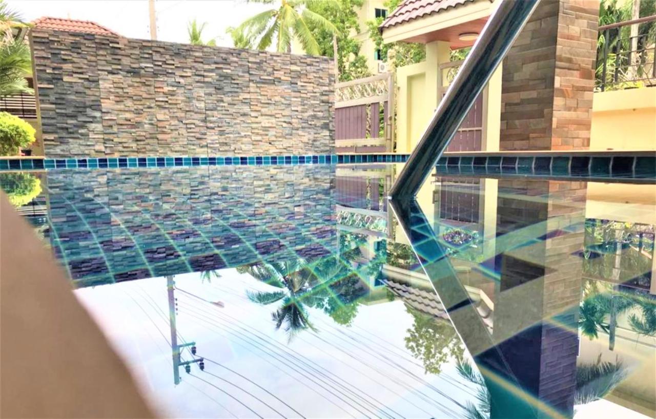 Nasa Hotel Phuket Ngoại thất bức ảnh